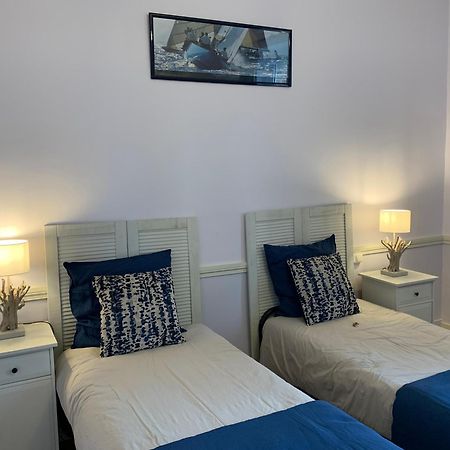 Manoir De Bel Ebat Hotel Crossac ภายนอก รูปภาพ