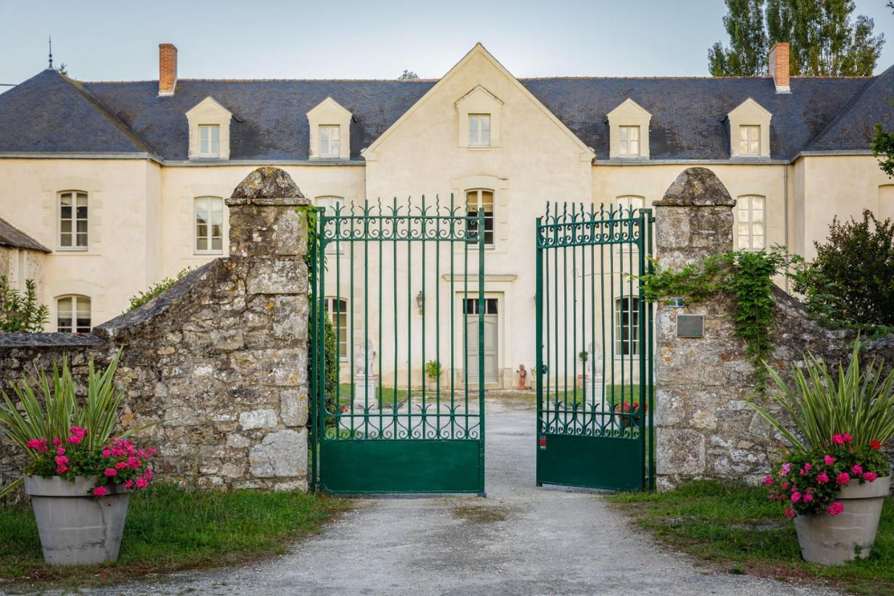 Manoir De Bel Ebat Hotel Crossac ภายนอก รูปภาพ