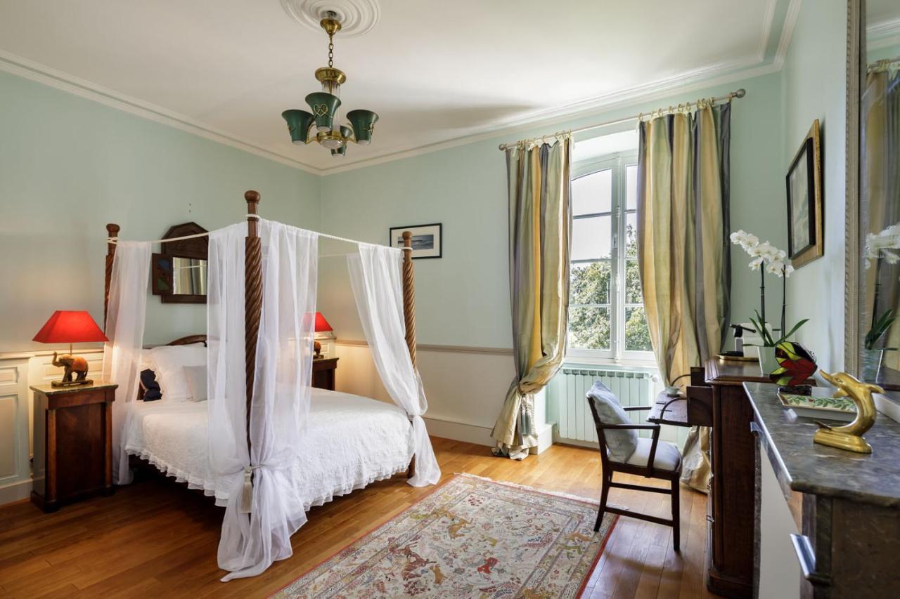 Manoir De Bel Ebat Hotel Crossac ภายนอก รูปภาพ