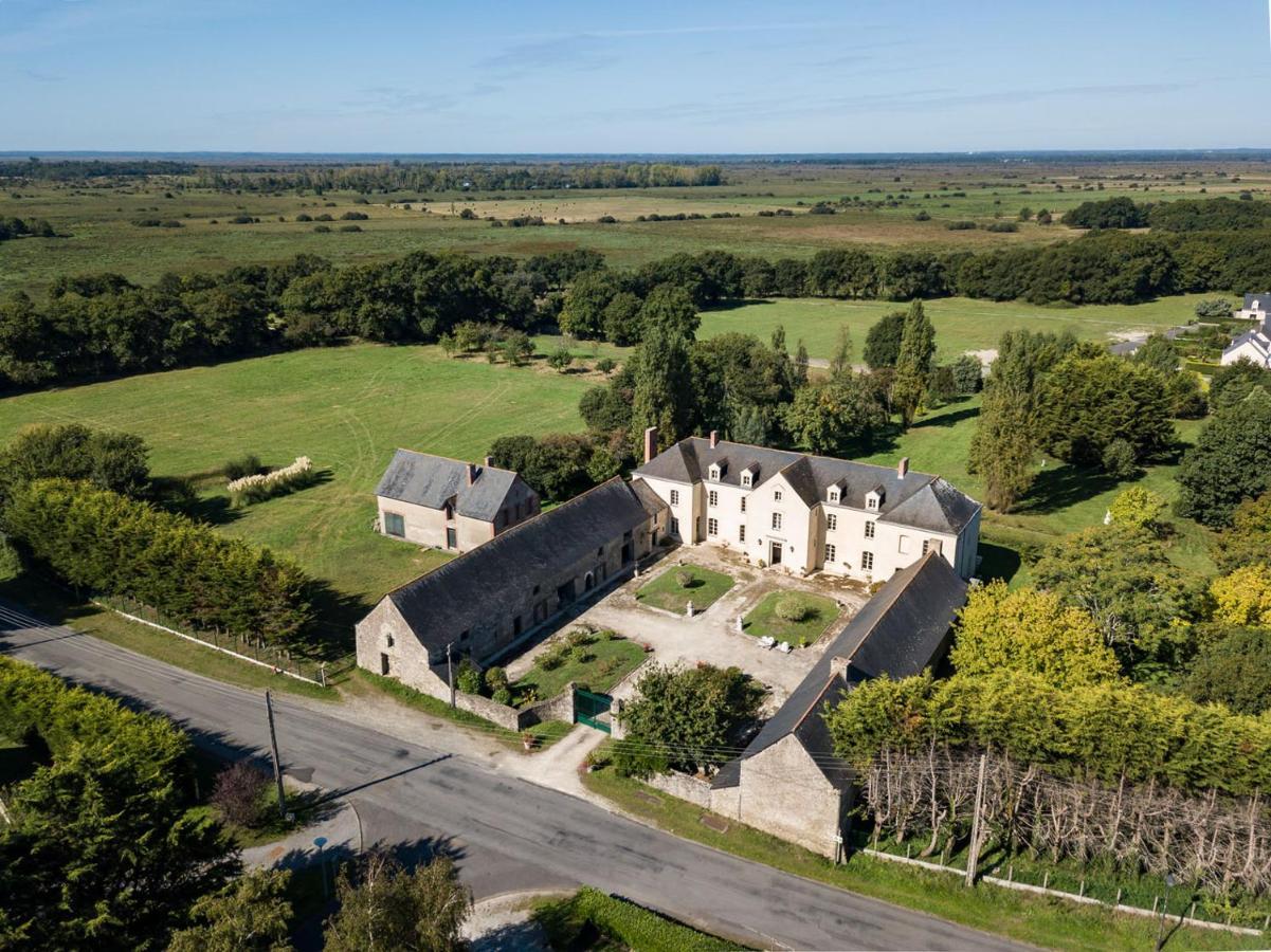 Manoir De Bel Ebat Hotel Crossac ภายนอก รูปภาพ