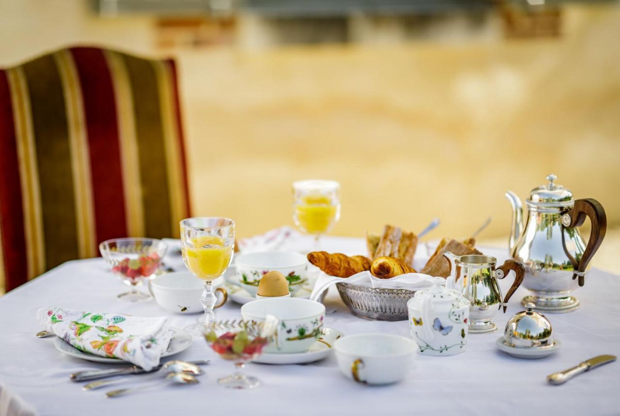 Manoir De Bel Ebat Hotel Crossac ภายนอก รูปภาพ