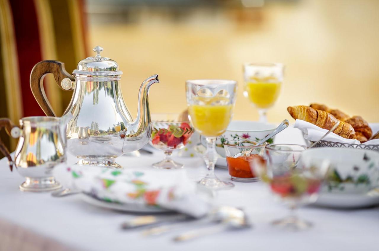 Manoir De Bel Ebat Hotel Crossac ภายนอก รูปภาพ